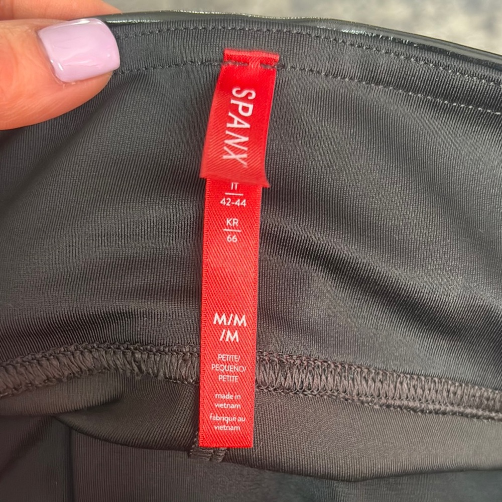 Spanx Black Shaping Leggings with Red Logo Tag